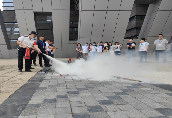 会展旅游公司开展“安全生产月” 知识培训暨演练活动