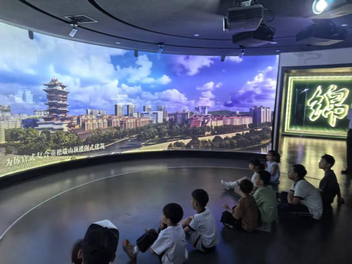 童心探城市・六一趣研学 科发会展公司六一亲子研学活动圆满举办